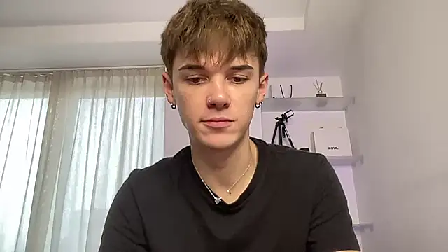 Snapshot of Milk_Guy chatting on October 8, 1:48 pm Milk Guy online show from October 8, 1:48 pm