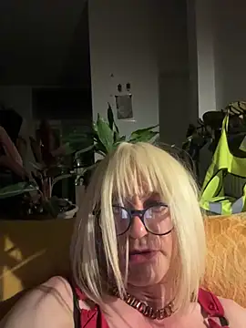GentleEmma74 online show from October 22, 1:53 am