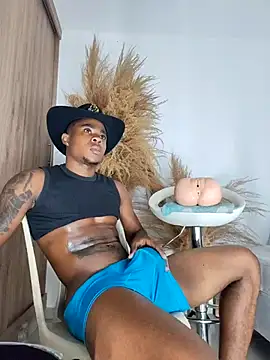 liambolt online show from October 10, 12:37 am