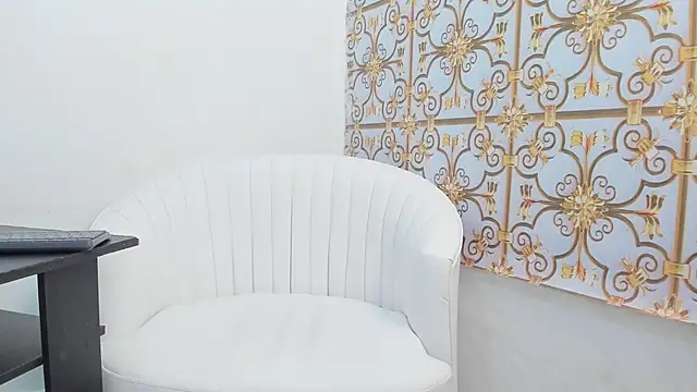 LittleMax23 online show from December 4, 12:45 pm