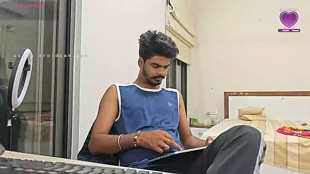 Snapshot of mrbuddy85 chatting on October 5, 5:50 pm mrbuddy85 online show from October 5, 5:50 pm