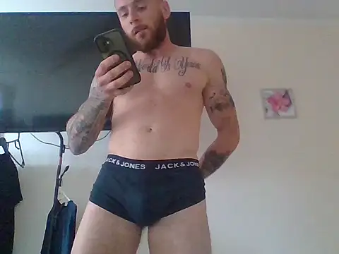 Wyrolowanyyy online show from May 31, 2:38 pm