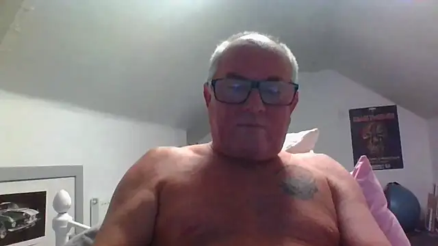 Snapshot of naughtygrandad1 chatting on September 26, 7:00 pm naughtygrandad1 online show from September 26, 7:00 pm