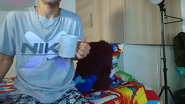 HARVEY HARDMAN online show from October 13, 10:21 am