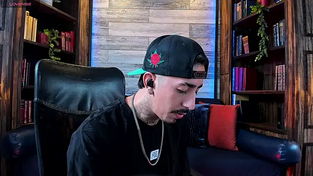 Donovan Desmond online show from March 24, 7:51 pm