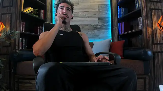 Snapshot of Donovan_Desmond chatting on September 9, 8:41 pm Donovan Desmond online show from September 9, 8:41 pm