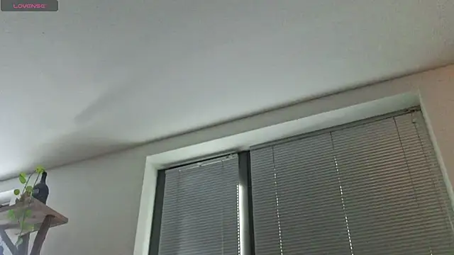 Snapshot of squirtproff chatting on October 18, 9:36 am squirtproff online show from October 18, 9:36 am
