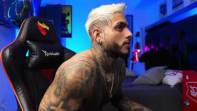 logan hugh8 online show from January 17, 5:54 am