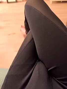 luckylover2024 online show from March 2, 6:48 pm