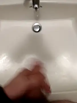 Empi19cm online show from November 24, 1:06 am