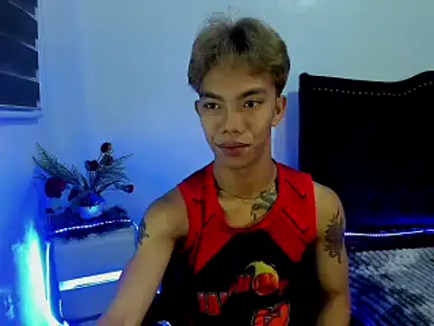 Snapshot of jersthebigfuckerxxx chatting on October 9, 5:01 am jersthebigfuckerxxx online show from October 9, 5:01 am