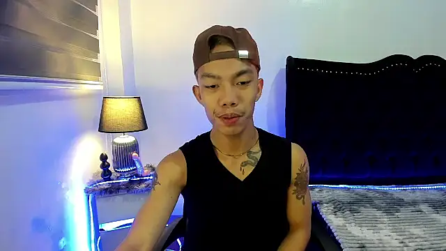 Snapshot of jersthebigfuckerxxx chatting on October 4, 6:29 am jersthebigfuckerxxx online show from October 4, 6:29 am