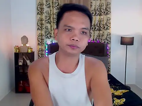 Snapshot of XExtraServiceManX chatting on September 27, 5:22 pm XExtraServiceManX online show from September 27, 5:22 pm