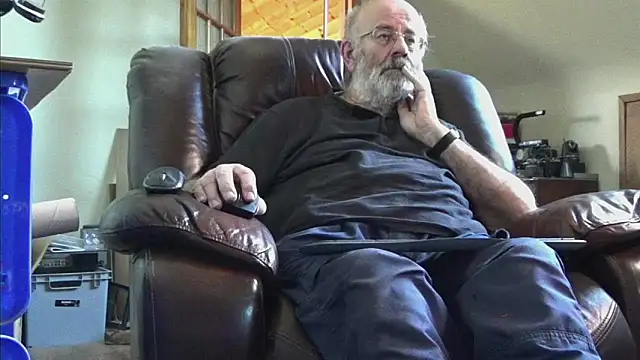 janzer13 online show from January 9, 2:11 pm