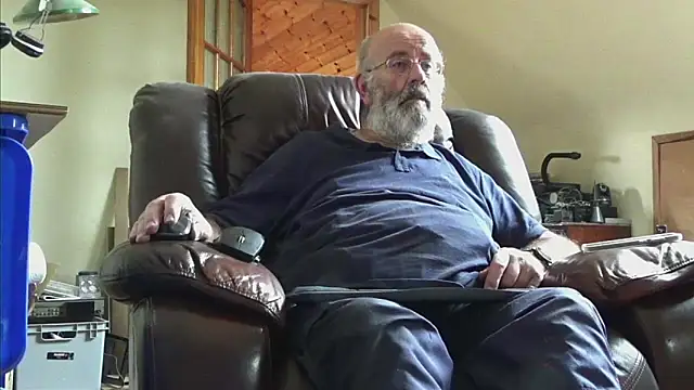 janzer13 online show from September 23, 2:27 pm