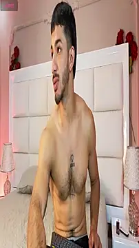 ArturoCardona  online show from January 14, 2:11 pm