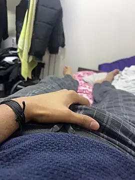 bigbulllaksh online show from November 3, 9:27 pm