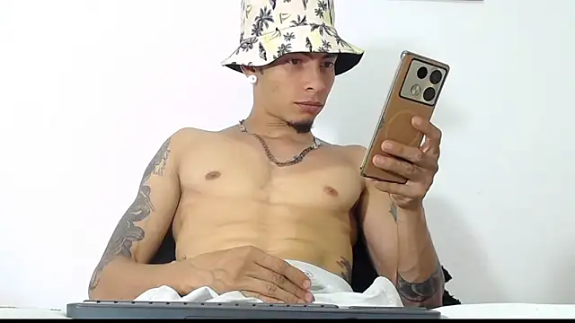 Daniel laverde online show from October 28, 7:16 pm