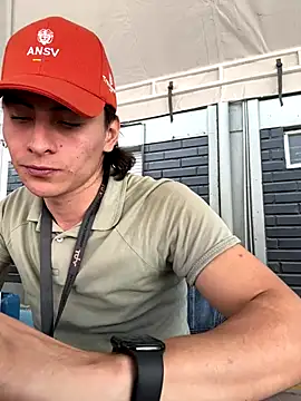 Snapshot of AlexanderHall chatting on October 17, 3:49 pm AlexanderHall online show from October 17, 3:49 pm