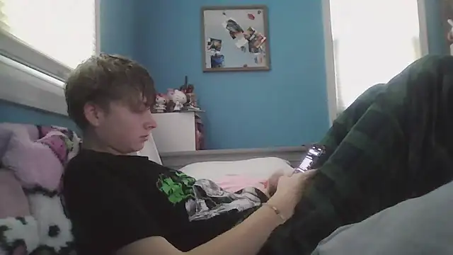 Liam axel35 online show from November 4, 8:32 pm