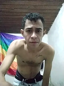 SUPERLUISKA   online show from October 25, 8:21 pm