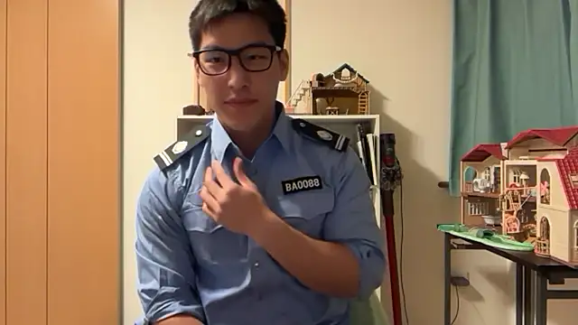 masucle216 online show from April 25, 1:36 pm