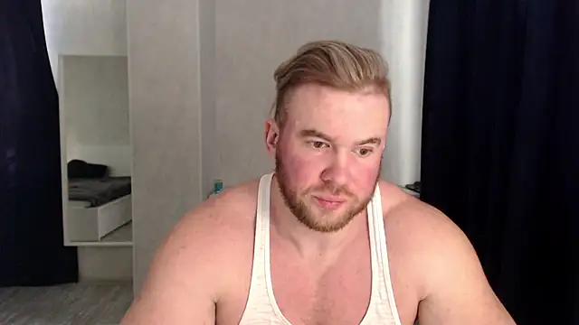 Snapshot of ThorHemsworthRU chatting on February 18, 1:11 pm ThorHemsworthRU online show from February 18, 1:11 pm