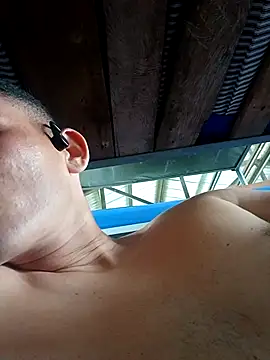 uribe23 online show from November 8, 3:37 pm