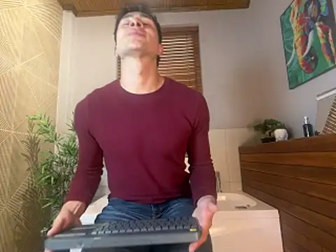 AustinJones  online show from January 31, 8:29 pm