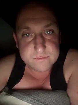 GenuineDedication42 online show from February 21, 6:36 am