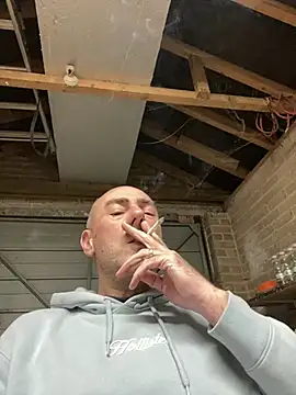 Richmcgee online show from April 6, 7:36 pm