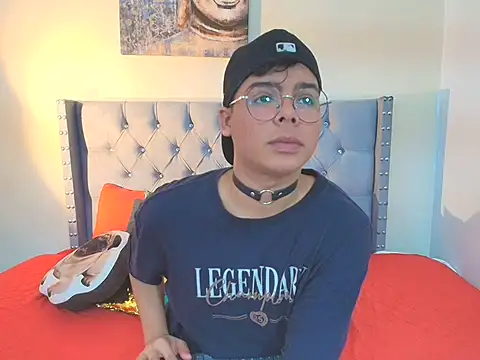 stewart mateo  online show from November 26, 2:14 am