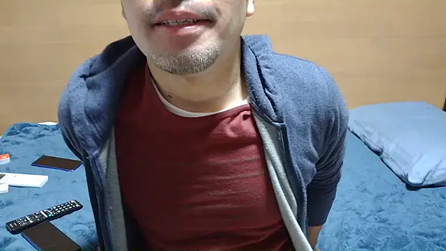 erosuke9 online show from January 18, 1:40 am