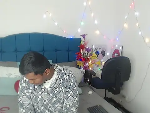 Adam Morgan2 online show from December 3, 5:13 am