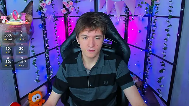 Snapshot of Ethan_Rivers chatting on September 20, 5:51 am Ethan Rivers online show from September 20, 5:51 am