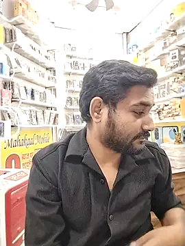 avi007p online show from December 4, 1:40 pm