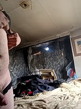 bearded cross online show from February 28, 8:41 pm