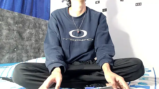 alexmark  online show from April 6, 6:31 pm