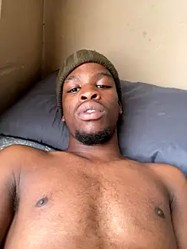 Snapshot of Kgaogelo18 chatting on October 11, 8:07 am Kgaogelo18 online show from October 11, 8:07 am