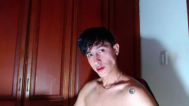 rowanbigboy23 online show from September 20, 4:01 am