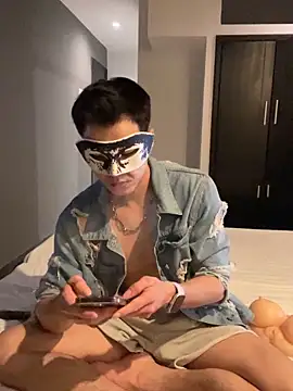 Snapshot of anhkiet_huang chatting on October 18, 3:17 pm anhkiet huang online show from October 18, 3:17 pm