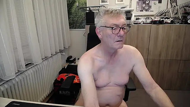 randyandy67 online show from November 28, 6:49 am