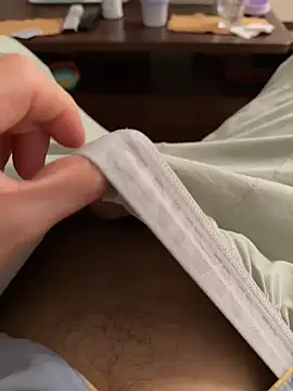 miniyellower online show from March 4, 12:45 pm