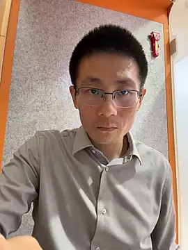 miniyellower online show from February 24, 5:30 am