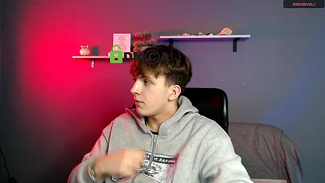 travis wolf  online show from November 28, 8:00 pm