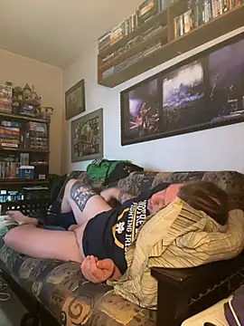 Stephanie1984 online show from January 19, 3:31 am