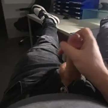 stunning stallion online show from November 21, 1:26 am