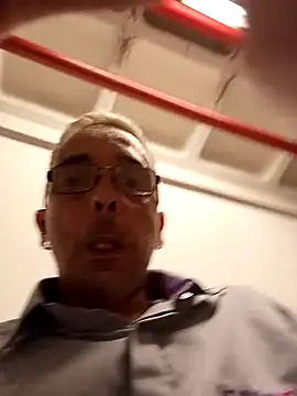 dinho carioca online show from March 10, 5:30 pm