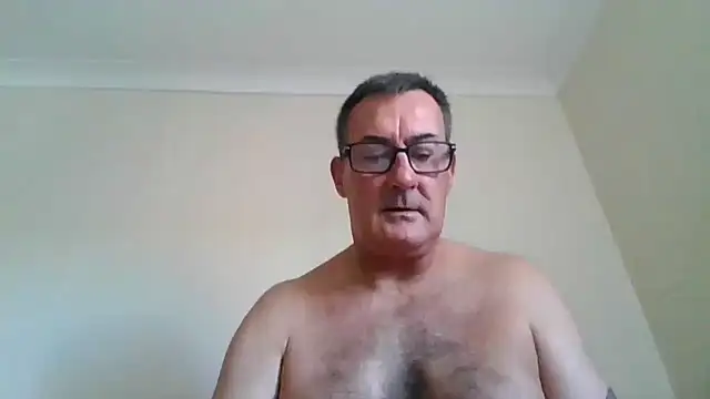 Snapshot of goldenman59 chatting on September 11, 11:53 am goldenman59 online show from September 11, 11:53 am