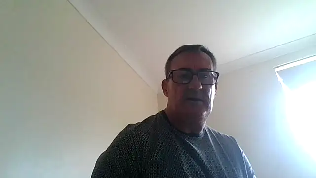 Snapshot of goldenman59 chatting on September 13, 1:01 pm goldenman59 online show from September 13, 1:01 pm